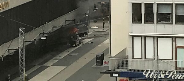 Stockholm'de kamyonlu saldırı Stockholm'de kamyonlu saldırı - Sputnik Türkiye
