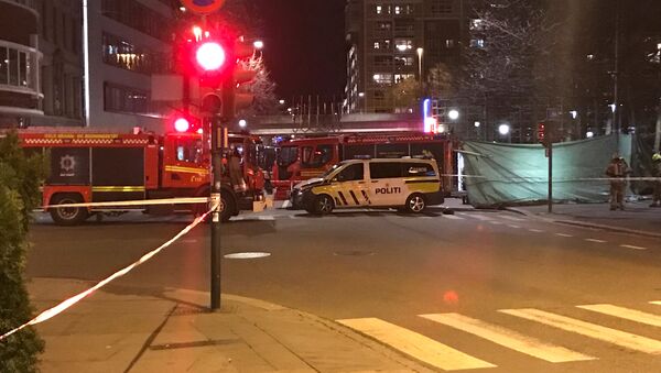 Norveç'in başkenti Oslo'da bombaya benzer patlayıcı madde bulunan cadde polis kordununa alındı - Sputnik Türkiye