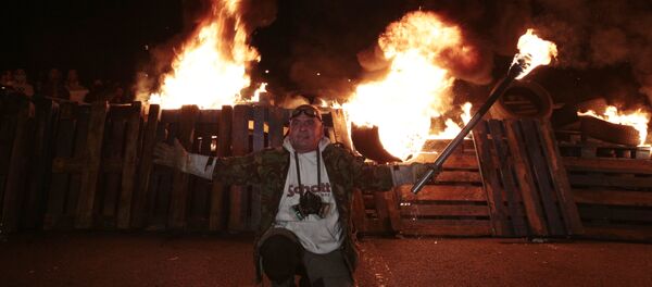 Paris'te eyleme geçen hapishane gardiyanlarına polis müdahalesi - Sputnik Türkiye