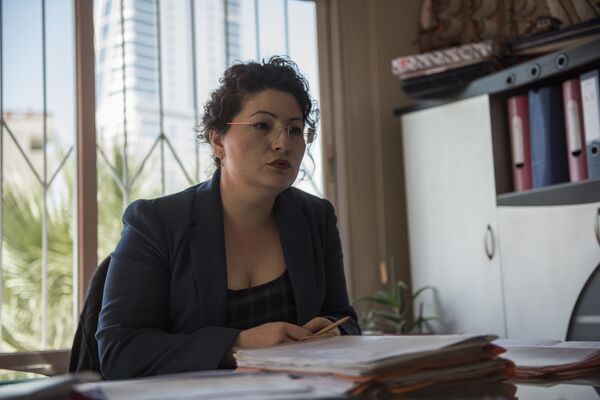  Mültecilerle Dayanışma Derneği Başkanı Eda Bekçi - Sputnik Türkiye