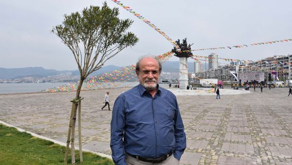 HDP İzmir milletvekili Ertuğrul Kürkçü - Sputnik Türkiye
