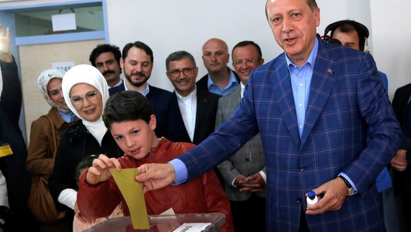 Recep Tayyip Erdoğan - referandum - sandık - İstanbul - Sputnik Türkiye
