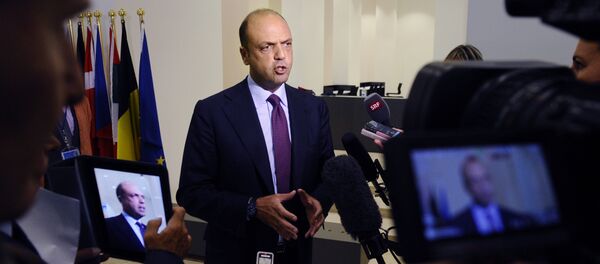 Italian Minister of Interior Angelino Alfano (File) - Sputnik Türkiye
