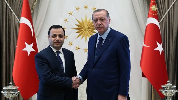 Bu arada Cumhurbaşkanı Recep Tayyip Erdoğan, Anayasa Mahkemesi (AYM) Başkanı Zühtü Arslan'ı Beştepe'de kabul etti. - Sputnik Türkiye