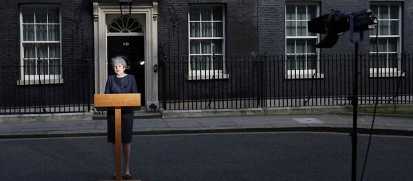 İngiltere Başbakanı Theresa May - Sputnik Türkiye