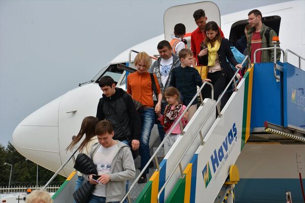Alanya-Gazipaşa Havalimanı'na Rusya'dan ilk kez direkt tarifeli sefer düzenlendi - Sputnik Türkiye