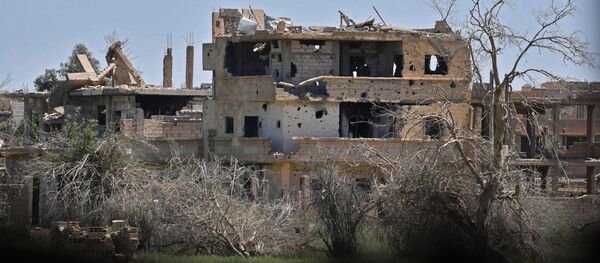 Deyr ez-Zor, 2014 eylül ayından bu yana kuşatma koşullarında yaşıyor. - Sputnik Türkiye
