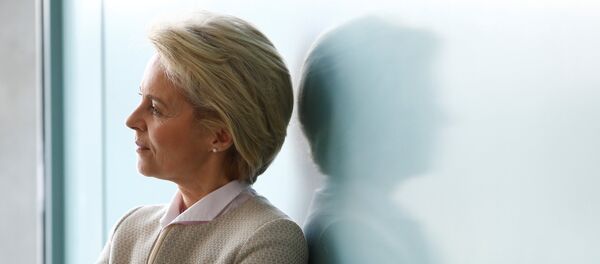 Almanya Savunma Bakanı Ursula von der Leyen Almanya Savunma Bakanı Ursula von der Leyen - Sputnik Türkiye