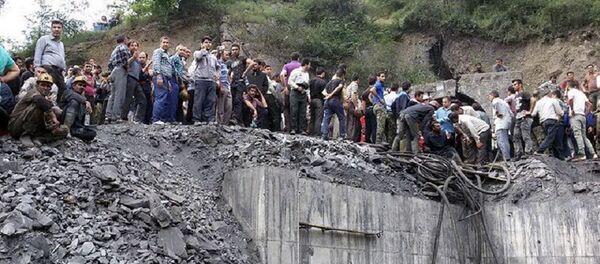 İran'da kömür ocağında patlama meydana geldi İran'da kömür ocağında patlama meydana geldi - Sputnik Türkiye