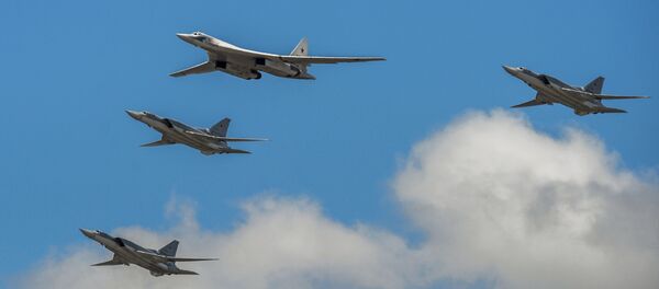 Tu-160 ‘Nikolay Kuznetsov’ stratejik bombardıman uçağı. - Sputnik Türkiye