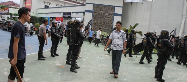 Endonezya'da 200 mahkum cezaevinden kaçtı - Sputnik Türkiye