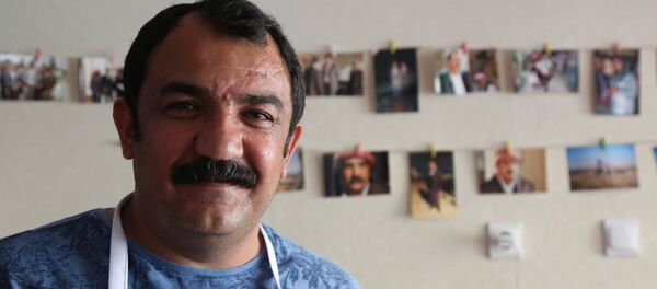 29 yıllık Kürt tiyatrocu ‘Goşto’ ile tutunmaya çalışıyor 29 yıllık Kürt tiyatrocu ‘Goşto’ ile tutunmaya çalışıyor - Sputnik Türkiye