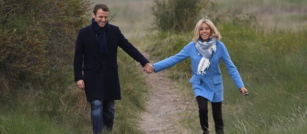 Emmanuel Macron - Brigitte Trogneux - Sputnik Türkiye