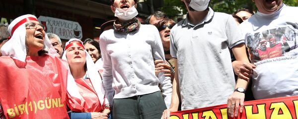 Araştırma görevlisi Nuriye Gülmen ve Öğretmen Semih Özakça - Sputnik Türkiye