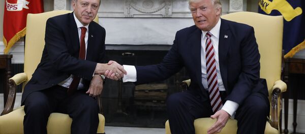 Cumhurbaşkanı Recep Tayyip Erdoğan ve ABD Başkanı Donald Trump - Sputnik Türkiye