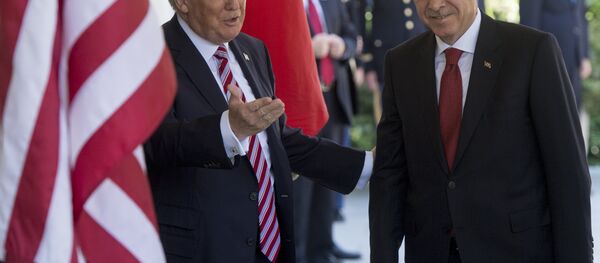 Cumhurbaşkanı Recep Tayyip Erdoğan ve ABD Başkanı Donald Trump - Sputnik Türkiye