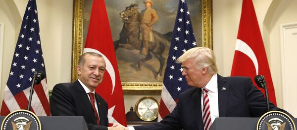 Cumhurbaşkanı Recep Tayyip Erdoğan ve ABD Başkanı Donald Trump - Sputnik Türkiye