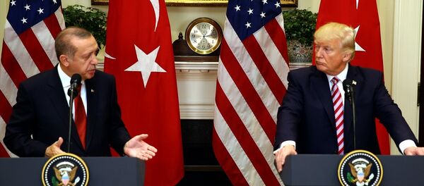 Cumhurbaşkanı Recep Tayyip Erdoğan ve ABD Başkanı Donald Trump Cumhurbaşkanı Recep Tayyip Erdoğan ve ABD Başkanı Donald Trump - Sputnik Türkiye