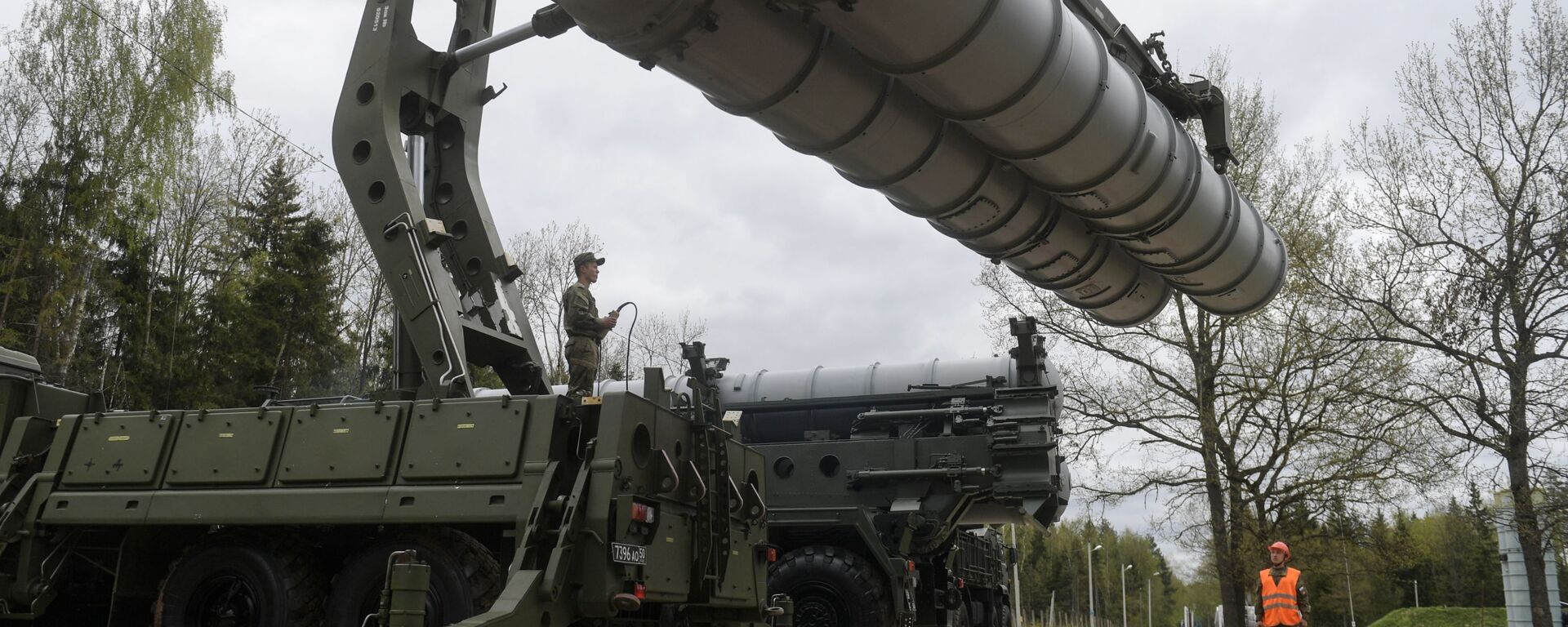 Rus ordusundan Moskova'da S-400'lu eğitim - Sputnik Türkiye, 1920, 11.12.2025