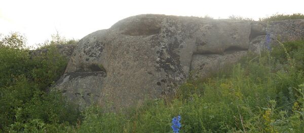 Sibirya’da ejderha biçiminde dev kayalar bulundu - Sputnik Türkiye