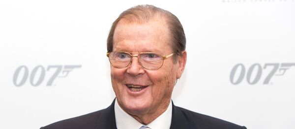 Roger Moore - Sputnik Türkiye