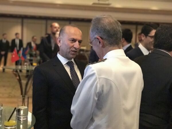 Azerbaycan'ın İstanbul Başkonsolosu Mesim Abdullaoğlu davete ev sahipliği yaptı. - Sputnik Türkiye