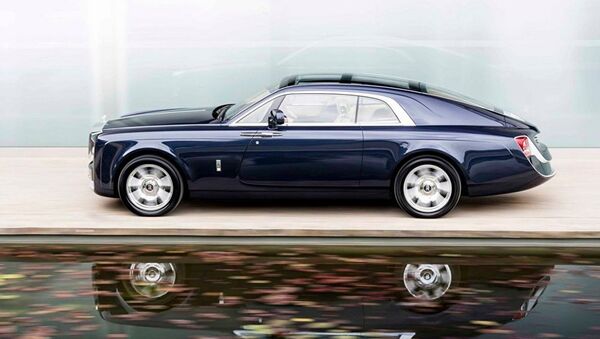 Rolls-Royce dünyanın en pahalı arabasını sundu - Sputnik Türkiye