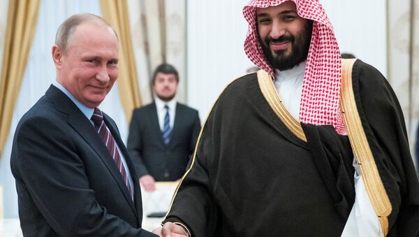 Rusya Devlet Başkanı Vladmir Putin ve Suudi Arabistan'ın Veliaht Prensi Muhammed Bin Selman - Sputnik Türkiye