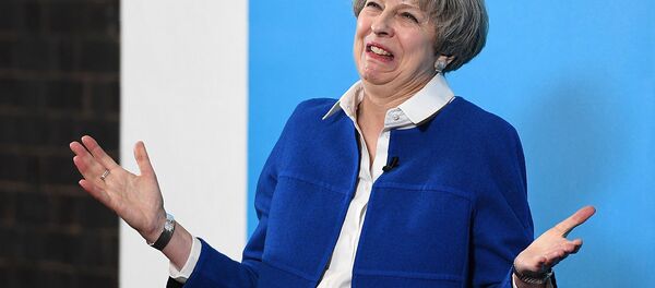 İngiltere Başbakanı Theresa May - Sputnik Türkiye