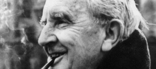 J.R.R. Tolkien - Sputnik Türkiye
