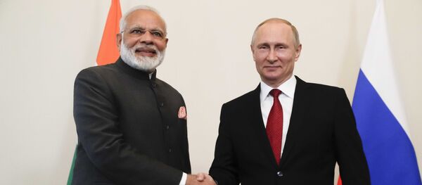 Vladimir Putin ve Narendra Modi - Sputnik Türkiye