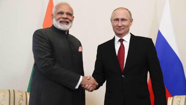 Rusya Devlet Başkanı Vladimir Putin ve Hindistan Başbakanı Narendra Modi - Sputnik Türkiye