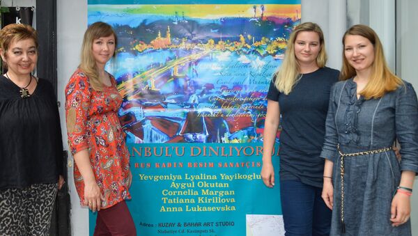 Rusya’dan 5 ressam, İstanbul’u kendi gözlerinden resmettikleri tablolarının yer aldığı ‘İstanbul’u dinliyorum’ başlıklı sergi bugün açılışını yapacak. - Sputnik Türkiye