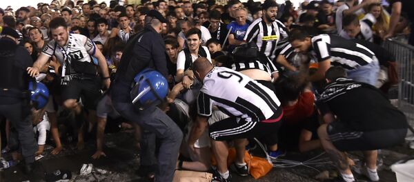 Torino'da yaşanan izdiham - Sputnik Türkiye