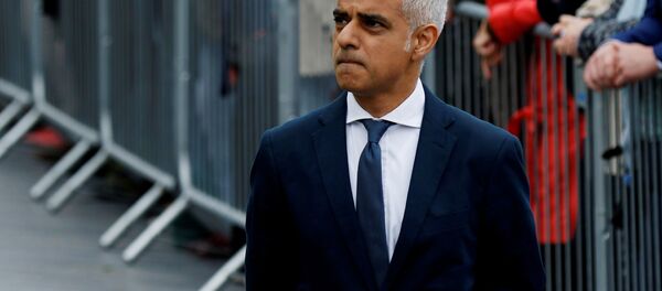 Londra Belediye Başkanı Sadık Han Londra Belediye Başkanı Sadık Han - Sputnik Türkiye