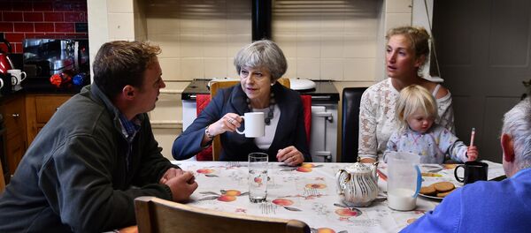 İngiltere Başbakanı Theresa May - Sputnik Türkiye