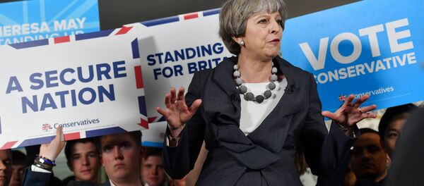 İngiltere Başbakanı Theresa May - Sputnik Türkiye