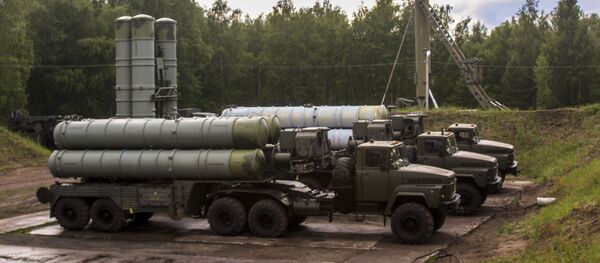 Rusya’da  S-300 füze sistemleriyle  hava savunma  tatbikatı - Sputnik Türkiye