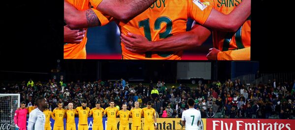 Suudi futbolcular Londra'da hayatını kaybedenler için yapılan saygı duruşuna katılmadı - Sputnik Türkiye