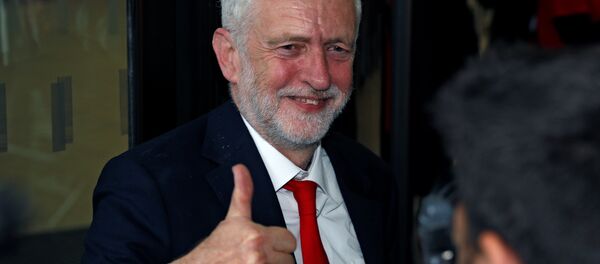İşçi Partisi lideri Jeremy Corbyn - Sputnik Türkiye