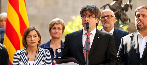 Katalonya Başkanı Carles Puigdemont - Sputnik Türkiye