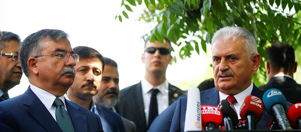 Başbakan Binali Yıldırım Başbakan Binali Yıldırım - Sputnik Türkiye