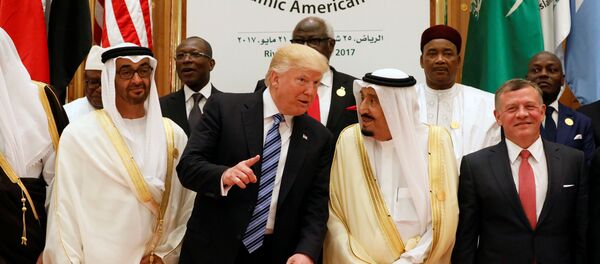 Donald Trump- Suudi Kralı Selman - Sputnik Türkiye