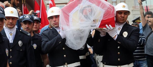 Öğretmen Şenay Aybüke Yalçın son yolculuğuna uğurlandı - Sputnik Türkiye