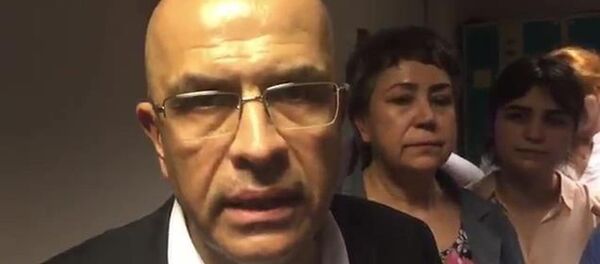 Enis Berberoğlu - Sputnik Türkiye