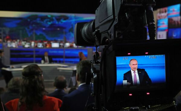 Vladimir Putin ile Direkt Hat programı - Sputnik Türkiye