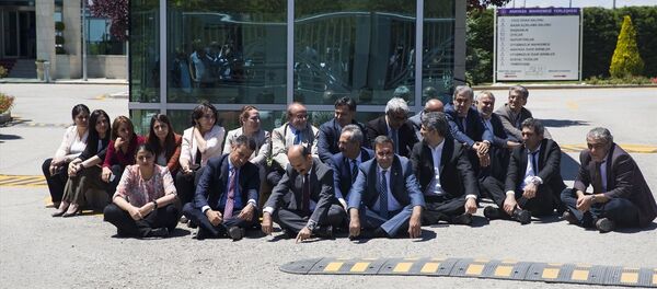 HDP'den AYM'nin önünde oturma eylemi - Sputnik Türkiye