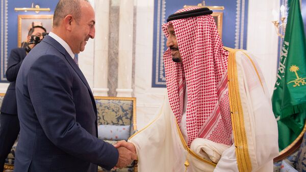 Dışişleri Bakanı Mevlüt Çavuşoğlu-Suudi Arabistan Kralı Selman bin Abdülaziz el Suud - Sputnik Türkiye