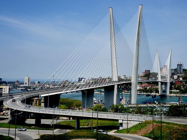 Vladivostok'taki Zolotoy Rog (Altın Boynuz) Köprüsü - Sputnik Türkiye