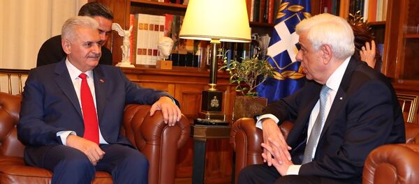 Başbakan Binali Yıldırım-Yunanistan Cumhurbaşkanı Prokopis Pavlopoulos - Sputnik Türkiye